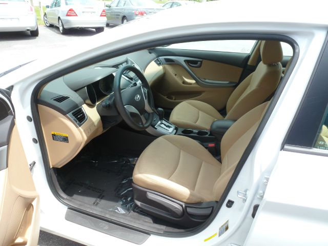 Hyundai Elantra 2012 photo 15