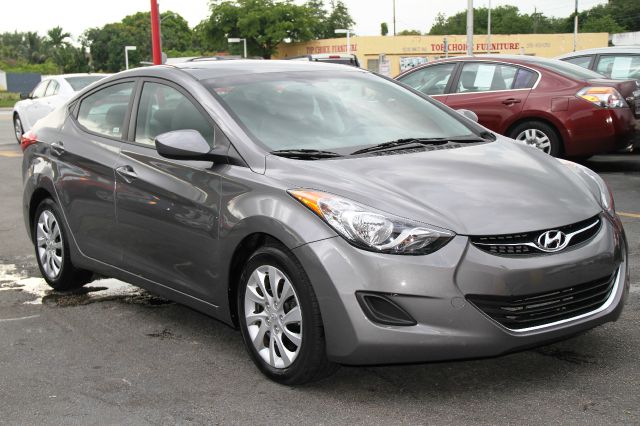 Hyundai Elantra 2013 photo 2