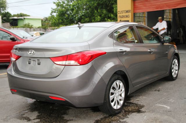 Hyundai Elantra 2013 photo 3