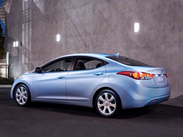 Hyundai Elantra 2013 photo 2