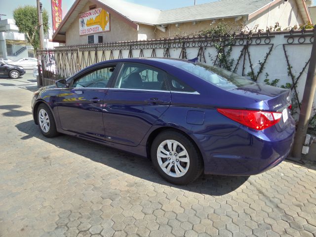 Hyundai Elantra 2013 photo 1