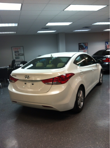 Hyundai Elantra 2013 photo 1