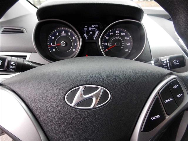 Hyundai Elantra 2013 photo 1