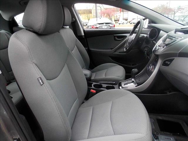 Hyundai Elantra 2013 photo 2