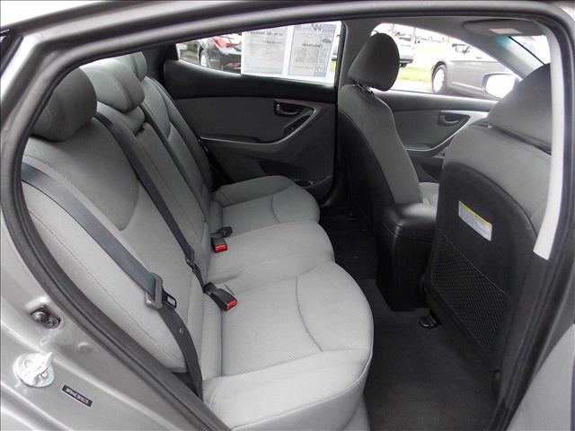 Hyundai Elantra 2013 photo 6