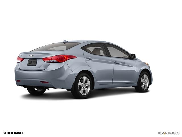 Hyundai Elantra 2013 photo 3