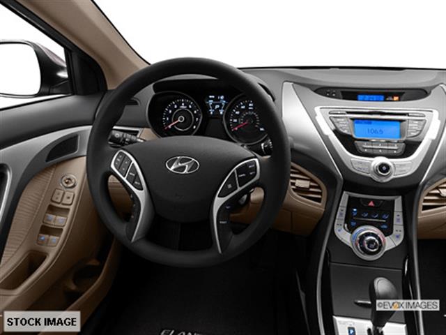 Hyundai Elantra 2013 photo 6