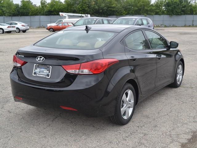 Hyundai Elantra 2013 photo 2