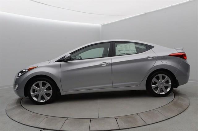 Hyundai Elantra 2013 photo 3