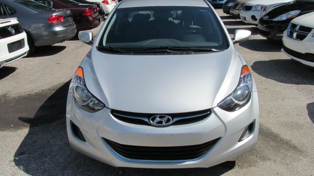 Hyundai Elantra 2013 photo 1