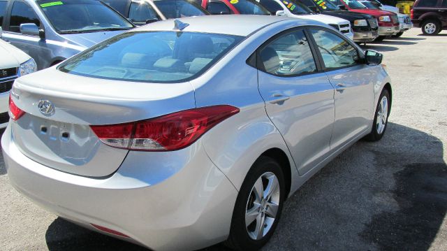 Hyundai Elantra 2013 photo 2