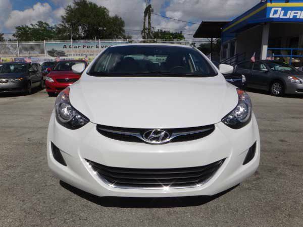 Hyundai Elantra 2013 photo 1