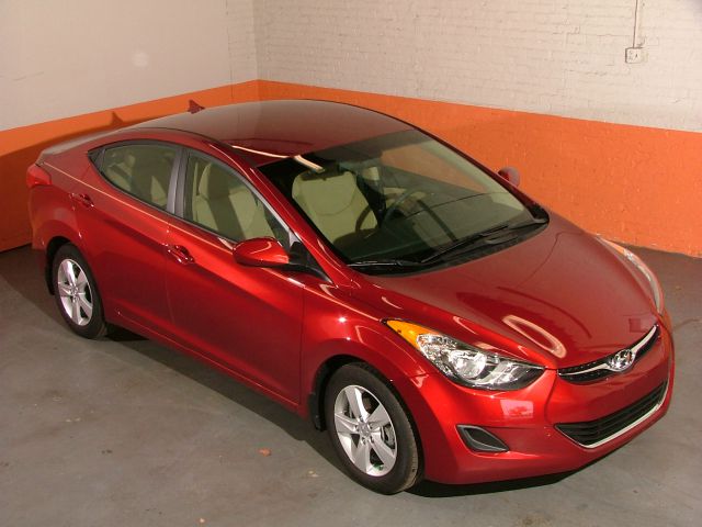 Hyundai Elantra 2013 photo 1