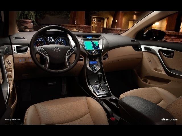 Hyundai Elantra 2013 photo 3