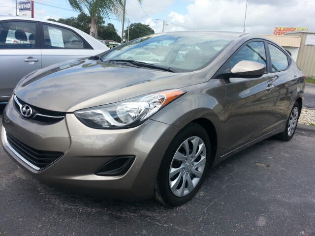 Hyundai Elantra 2013 photo 16