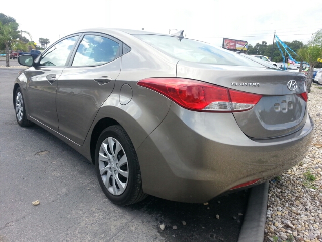 Hyundai Elantra 2013 photo 7