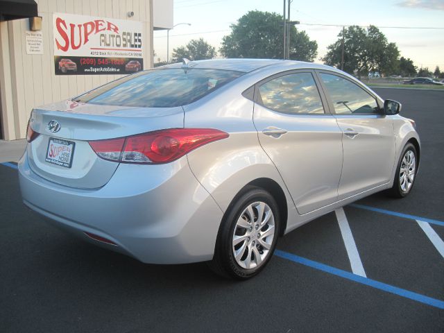 Hyundai Elantra 2013 photo 2