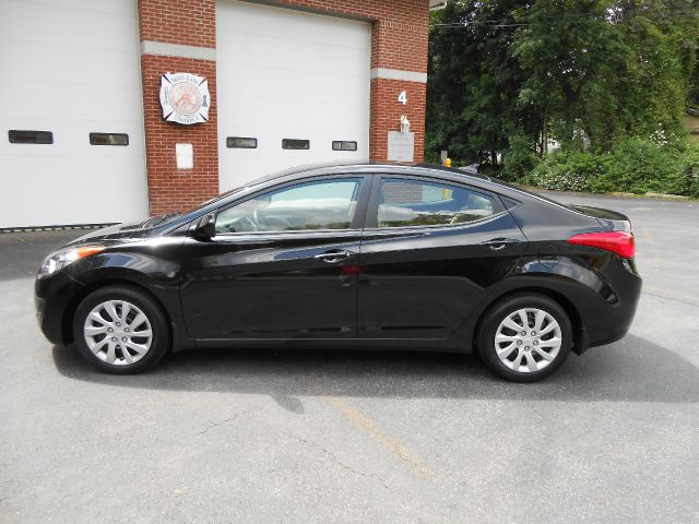 Hyundai Elantra 2013 photo 1