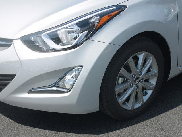 Hyundai Elantra 2014 photo 3