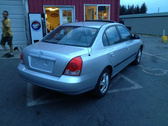 Hyundai Elantra GT 2005 photo 3