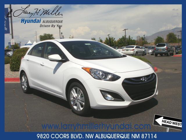 Hyundai Elantra GT 2013 photo 2