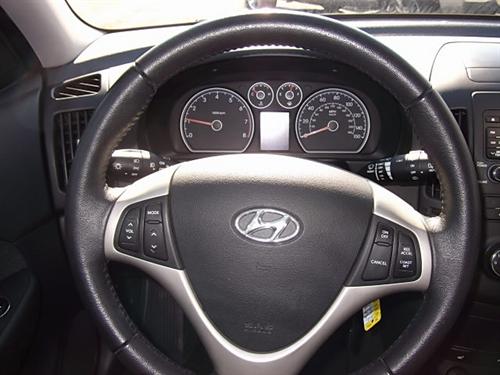 Hyundai Elantra Touring 2010 photo 1