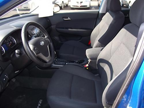 Hyundai Elantra Touring 2010 photo 2