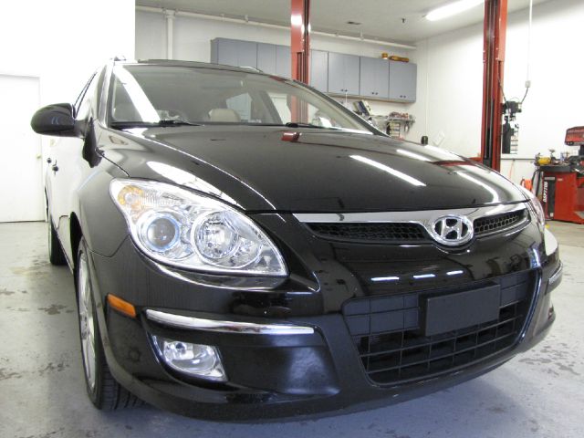 Hyundai Elantra Touring 2010 photo 4