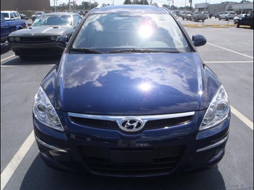 Hyundai Elantra Touring 2011 photo 1