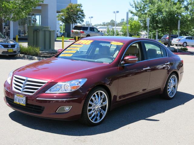 Hyundai Genesis 2009 photo 1