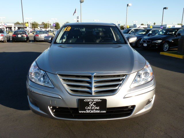 Hyundai Genesis 2010 photo 4