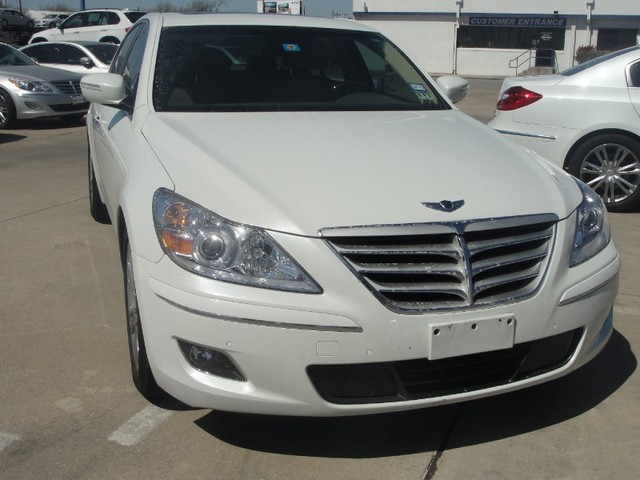 Hyundai Genesis 2010 photo 4