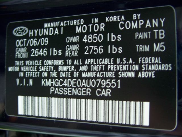 Hyundai Genesis 2010 photo 19