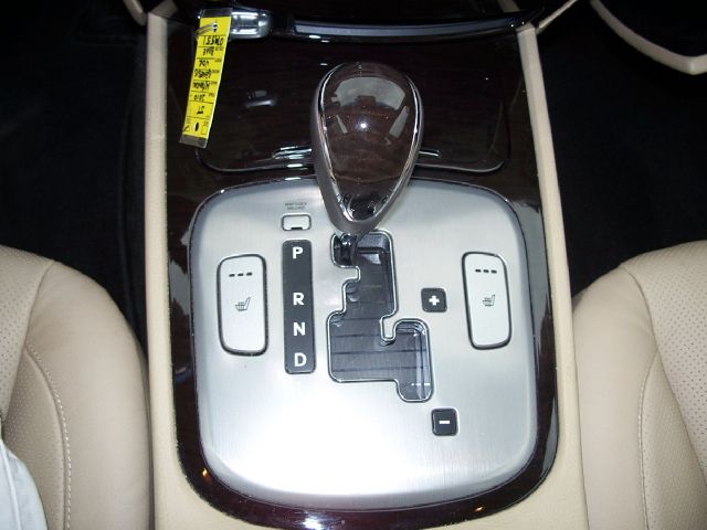 Hyundai Genesis 2010 photo 9