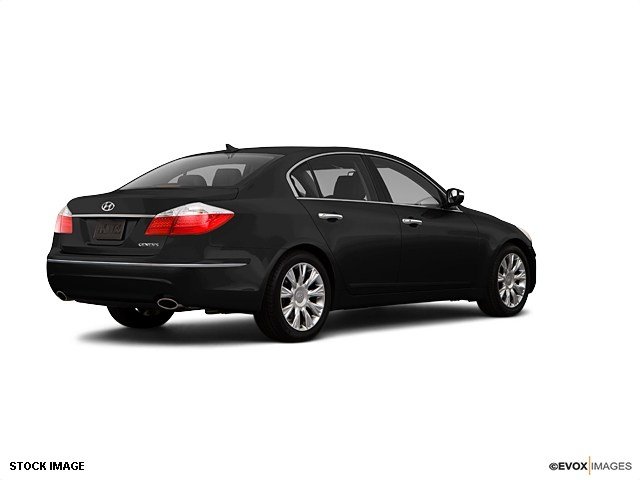 Hyundai Genesis 2010 photo 4