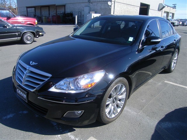 Hyundai Genesis 2010 photo 5