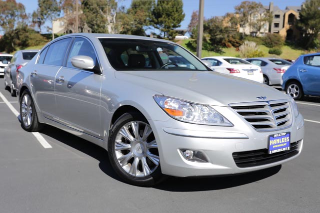 Hyundai Genesis 2010 photo 1