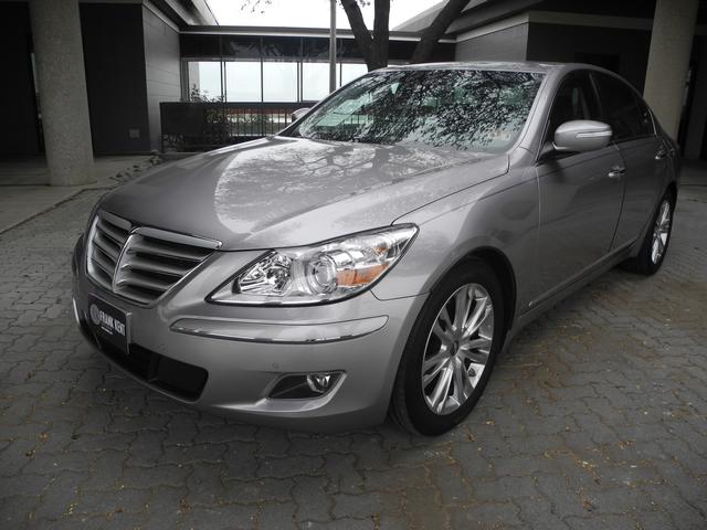 Hyundai Genesis 2010 photo 5