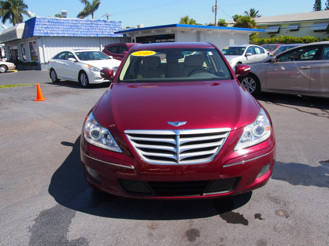 Hyundai Genesis 2010 photo 4