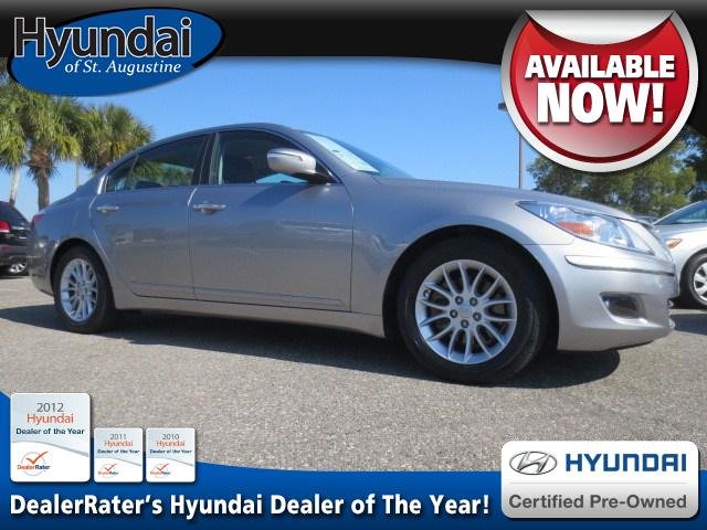 Hyundai Genesis 2010 photo 3