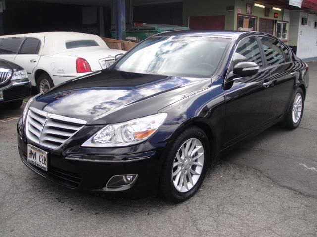 Hyundai Genesis 2011 photo 2