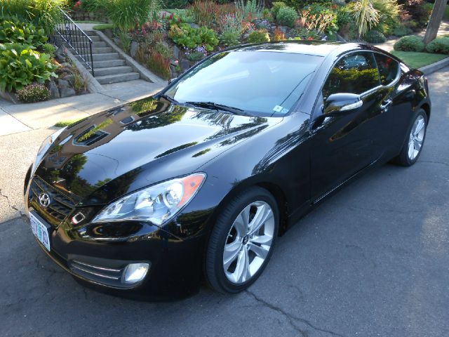 Hyundai Genesis Coupe 2010 photo 3