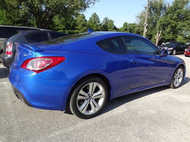 Hyundai Genesis Coupe 2010 photo 2