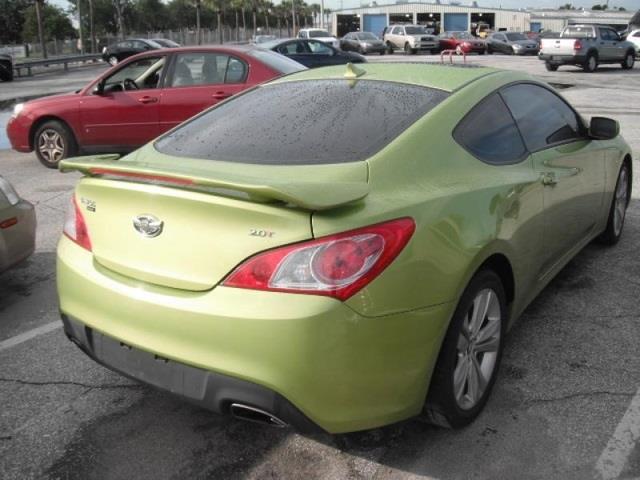 Hyundai Genesis Coupe 2010 photo 3