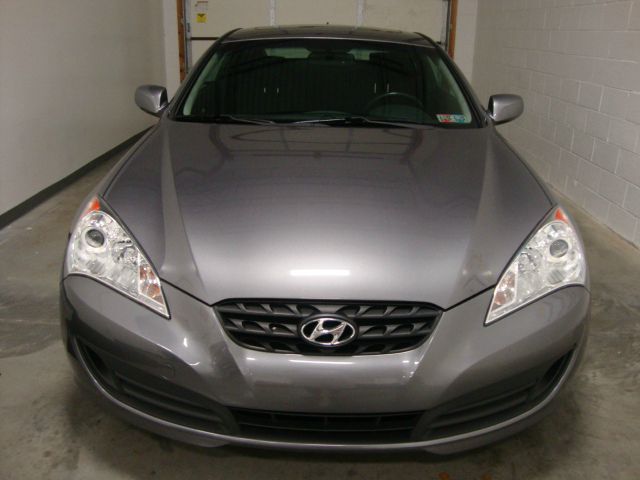 Hyundai Genesis Coupe 2011 photo 3