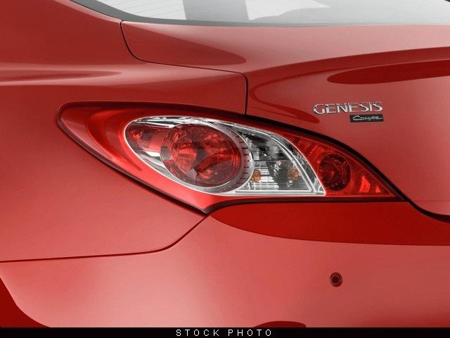 Hyundai Genesis Coupe 2011 photo 2