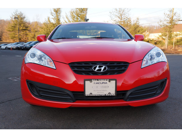 Hyundai Genesis Coupe 2011 photo 3