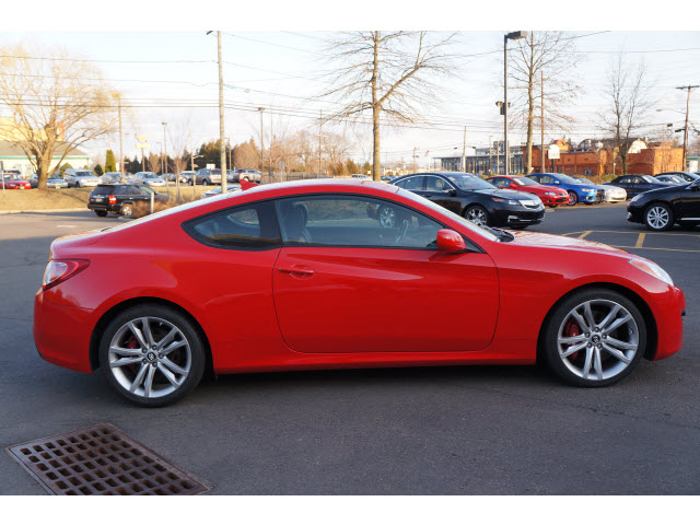 Hyundai Genesis Coupe 2011 photo 5