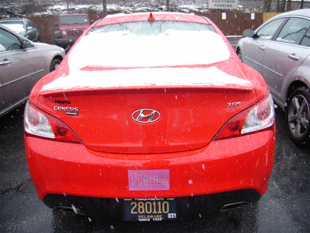 Hyundai Genesis Coupe 2011 photo 2