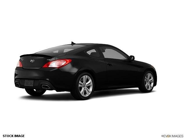 Hyundai Genesis Coupe 2011 photo 2